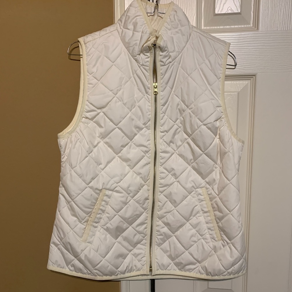 Old Navy puffer vest - hardly worn